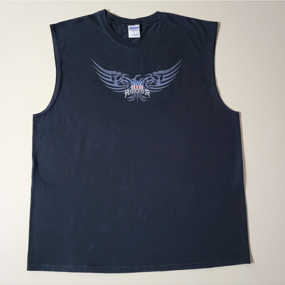 Gildan Men's Black America Graphic Cotton Tank Top